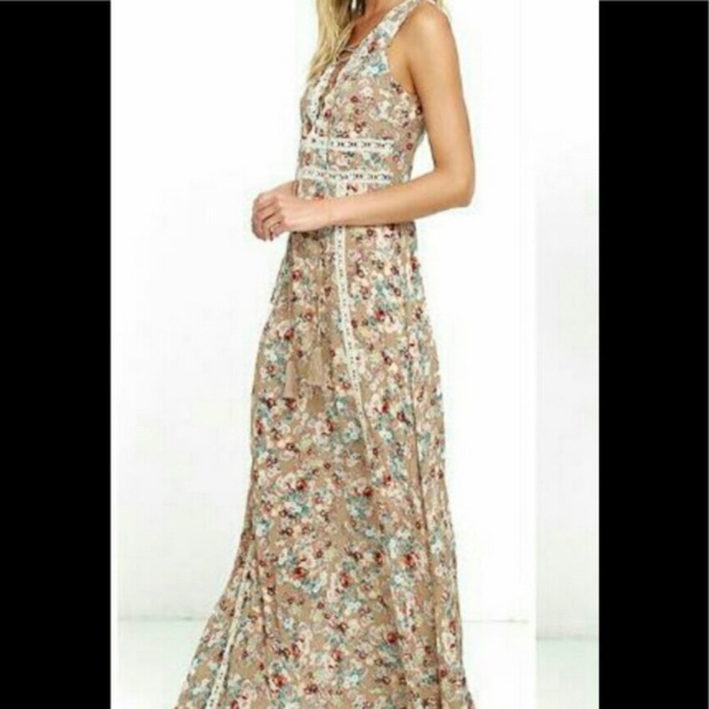 NWT Lulu's Boho Gypsy Style Maxi Dress.  SZ S